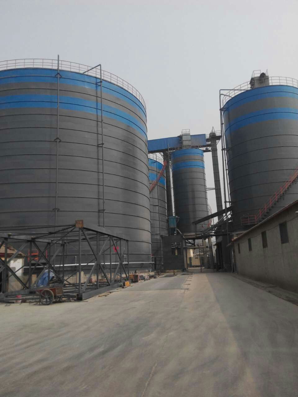 佛罗镇粉煤灰储存库基础怎么建造